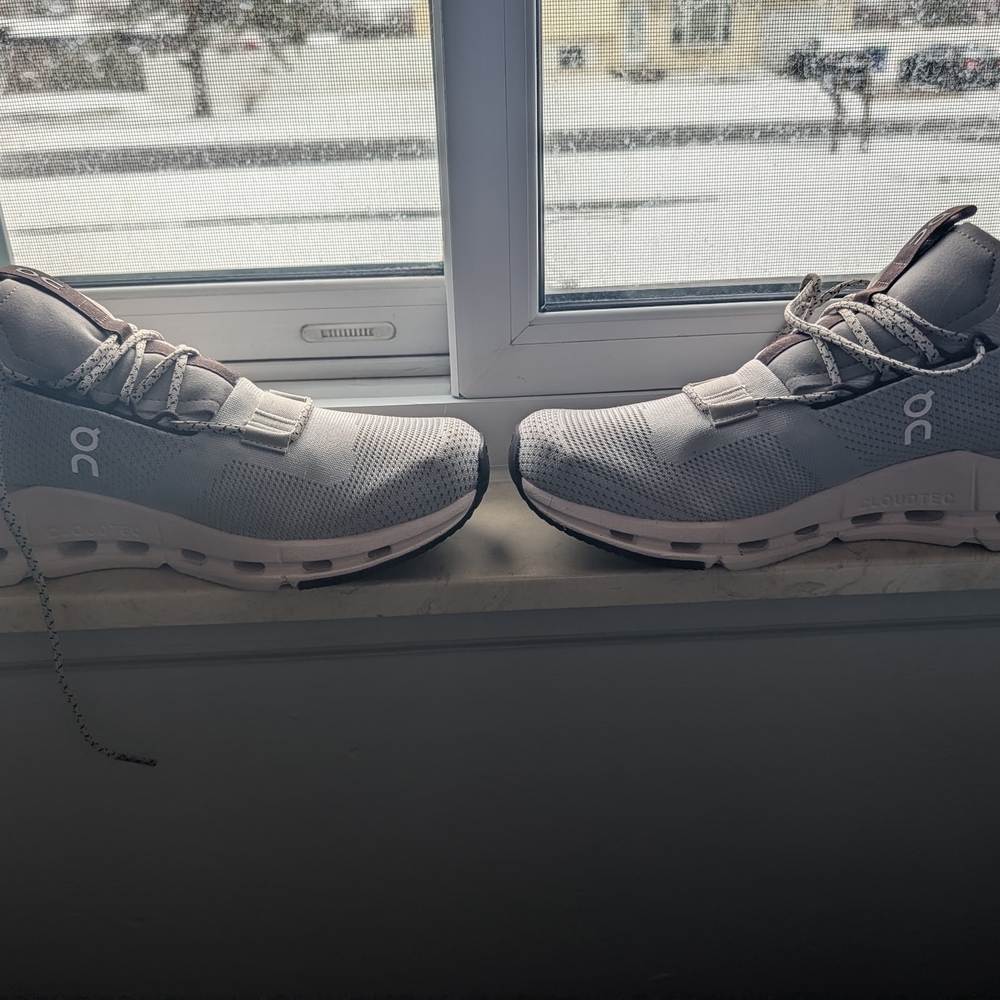 ON Cloud White Athletic Sneaker - image 4